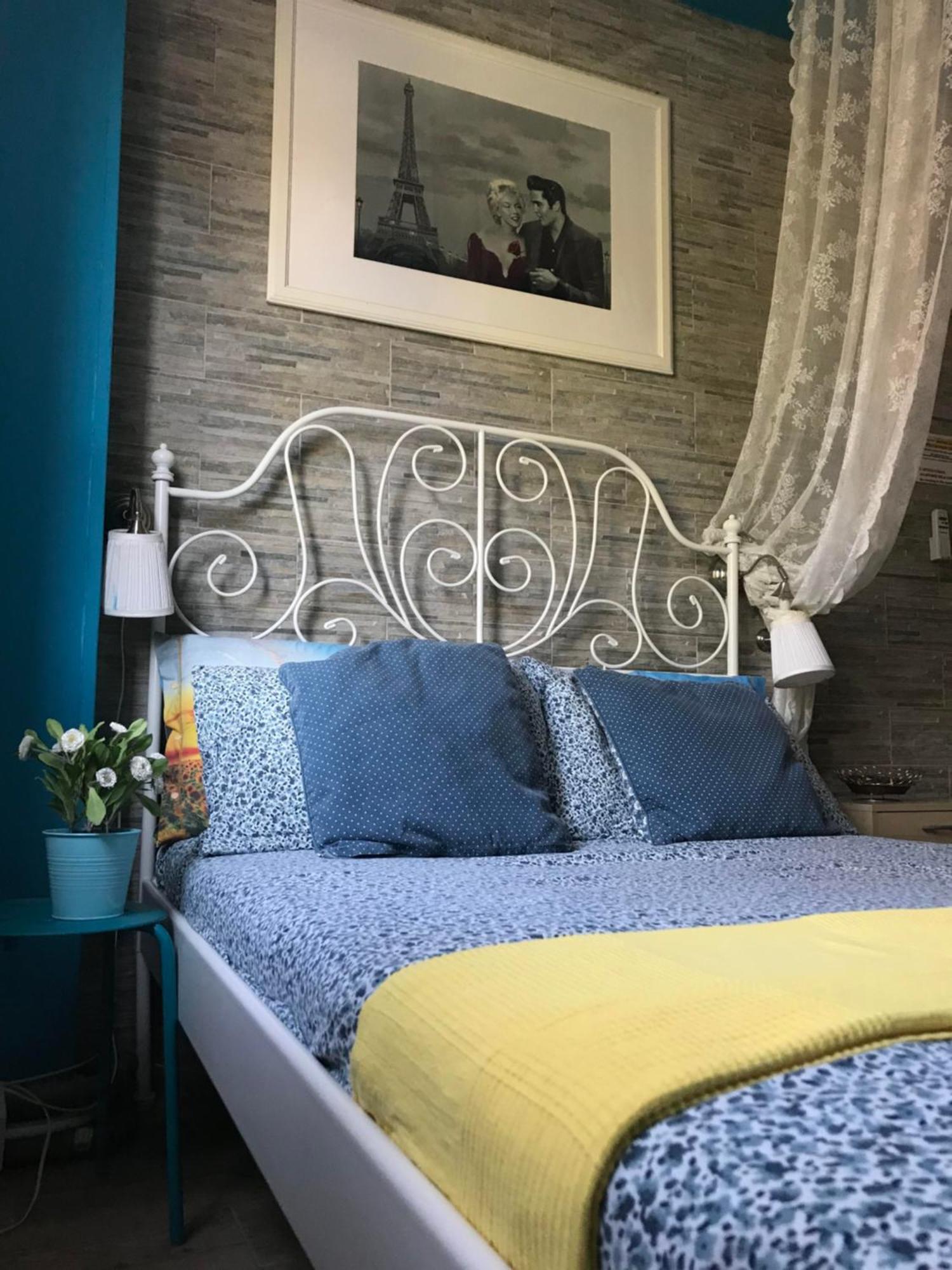 Europe Station Rooms Parma Bagian luar foto