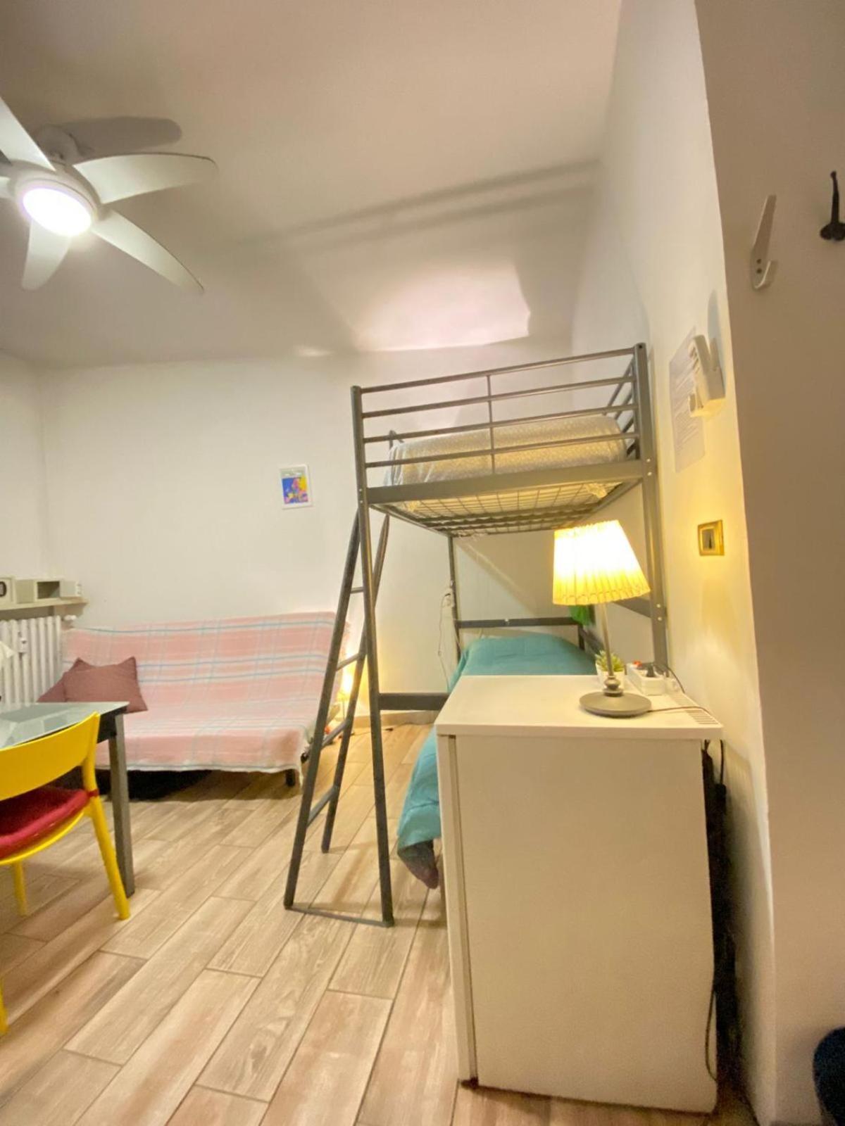 Europe Station Rooms Parma Bagian luar foto